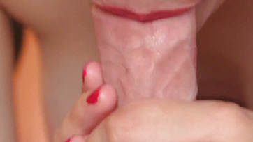 Angyali barátosné érzelmes szopása karnyújtásnyira szájacskába ejakulációval a befejezéskor Thumb