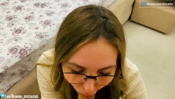 Könyörtelenül megkefélte a neveltfiacskám a mennyei puncimat miután beszedett egy doboz kék pirulát Thumb