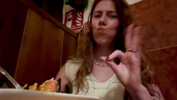 Nem sikerült a nyaralásomon bepasiznom, viszont naponta többször is maszturbáltam egy jót Thumb